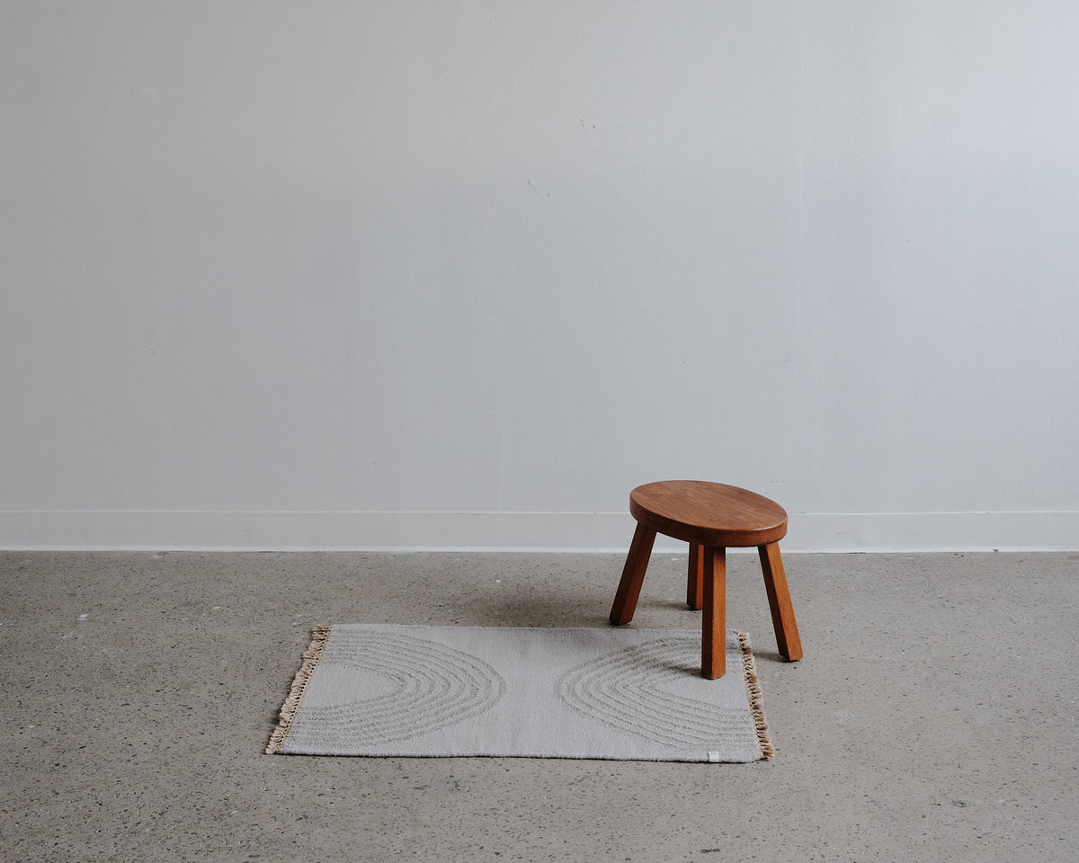 woven mat in concrete | #100 | 2'1" x 3'1"