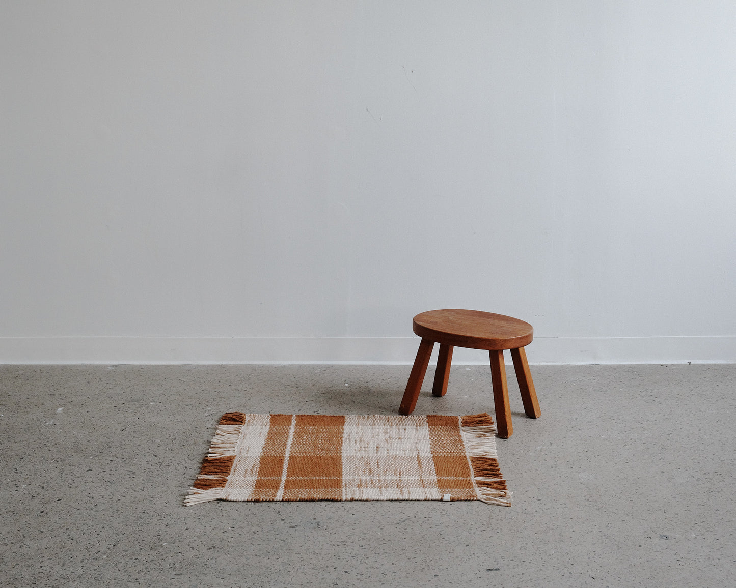 woven mat in saddle | #108 | 2'1" x 2'10"