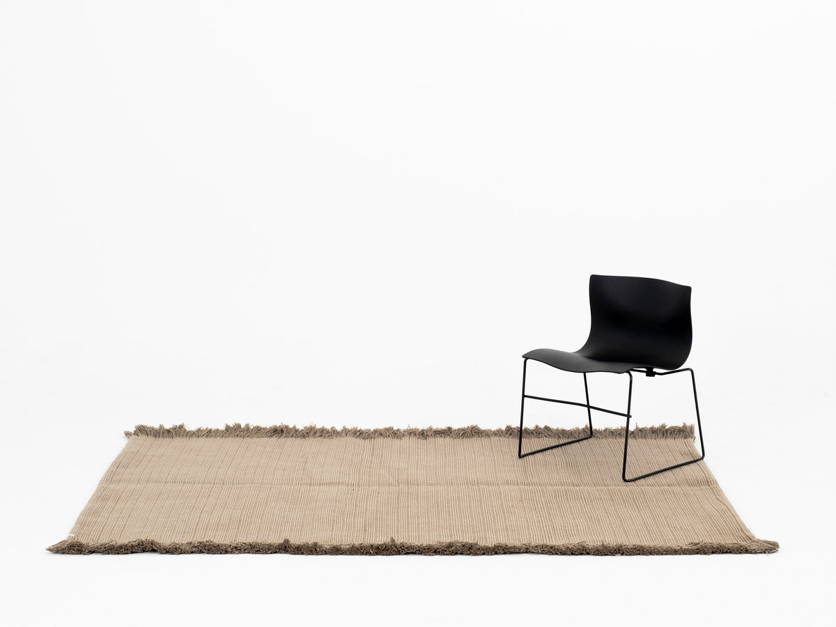 braided rug in fog | #053 | 5'5" x 7'11"