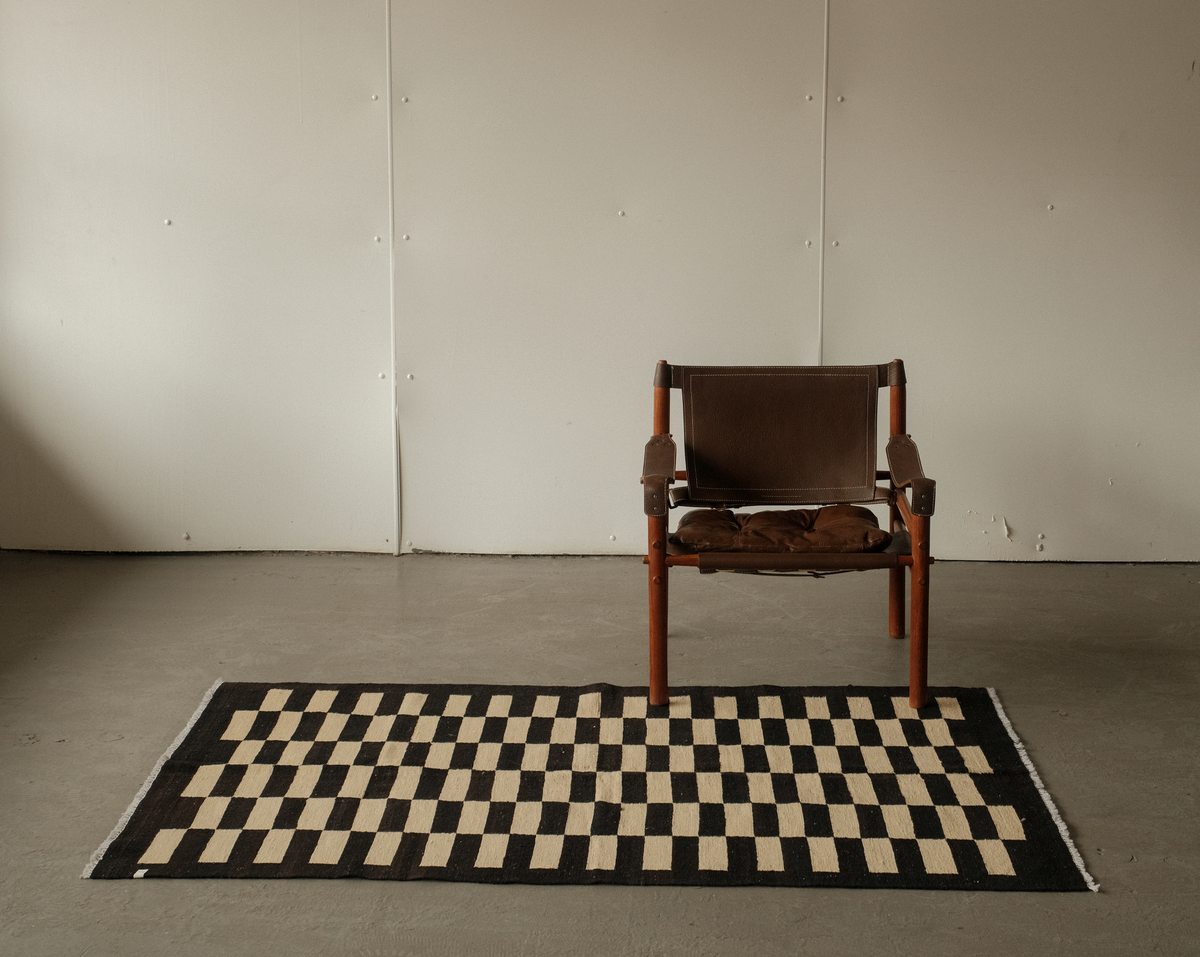 turkish checkered kilim in black & creme | #008 | 4'1" x 5'10"