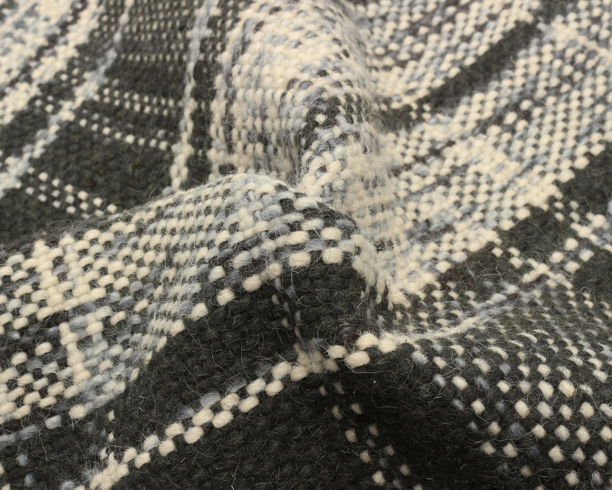 woven mat in dusk | #092 | 2'1" x 3'2"