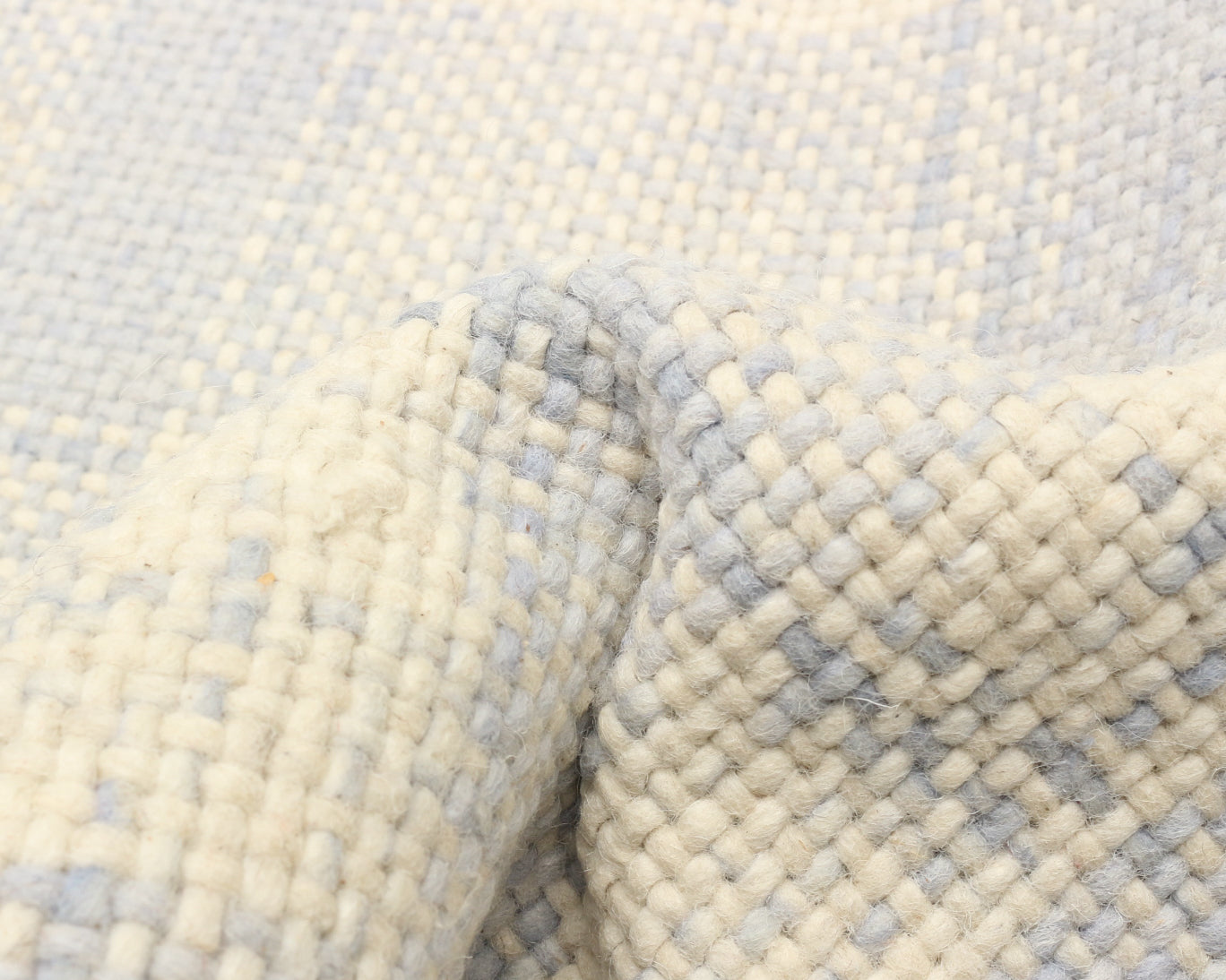 woven mat in bluejay | #106 | 2'0" x 2'10"