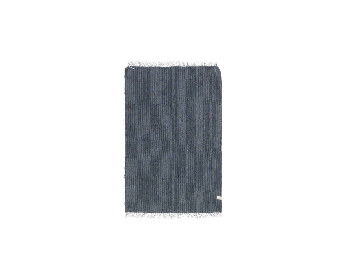 woven mat in indigo | #112 | 2'0" x 3'0"
