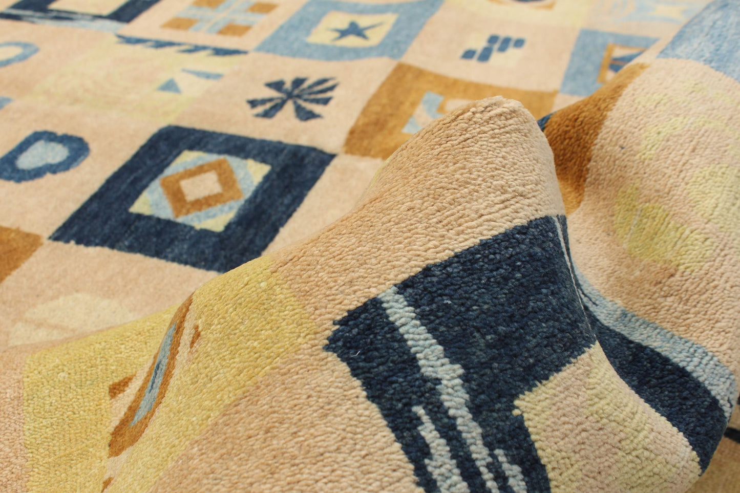ziegler rug in medley || 6'0" x 8'10"