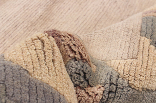 nepalese rug in mink  || 6'8" x 9'8"