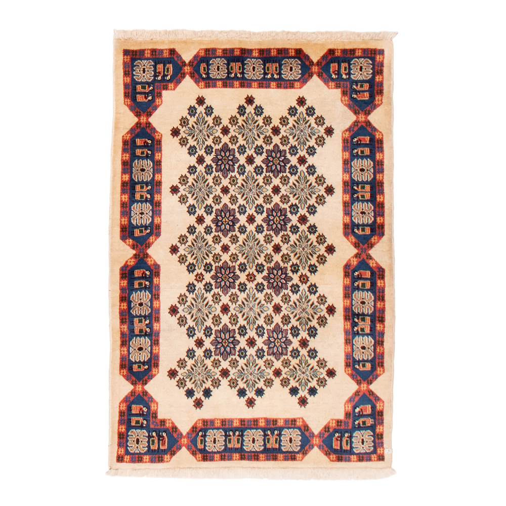 vintage rug in bask | | 3'5" x 4'7"