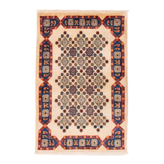vintage rug in bask | | 3'5" x 4'7"