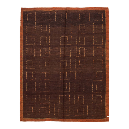 flatweave rug in tannin || 7'7" x 10'0" 