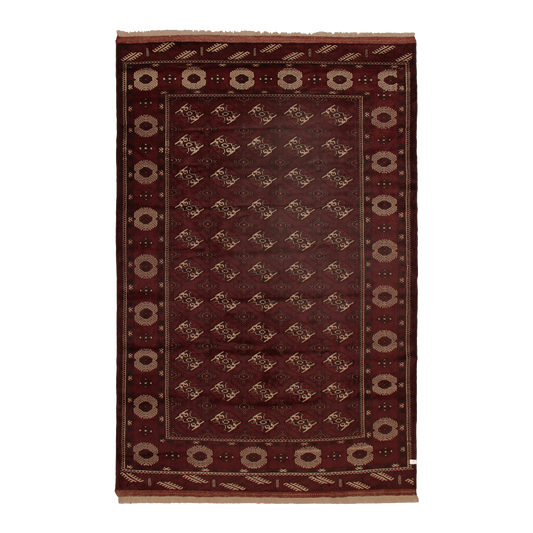turkoman rug in array | 324 | 7'6" x 11'3"