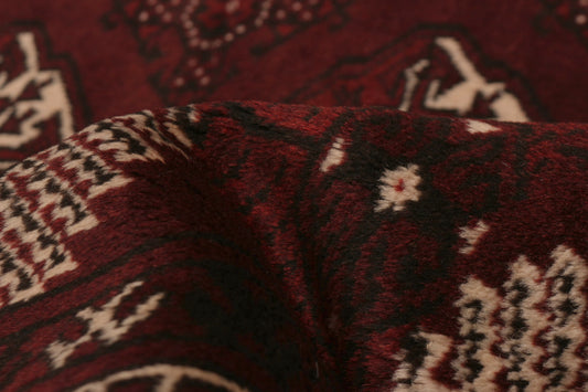 turkoman rug in array | 324 | 7'6" x 11'3"