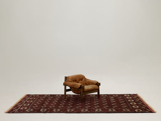 turkoman rug in array | 324 | 7'6" x 11'3"
