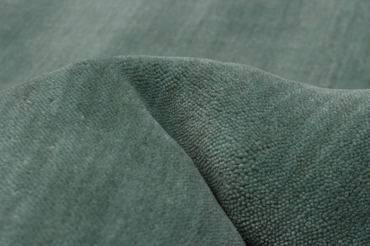 gabbeh rug in lichen || 6'7" x 8'0"