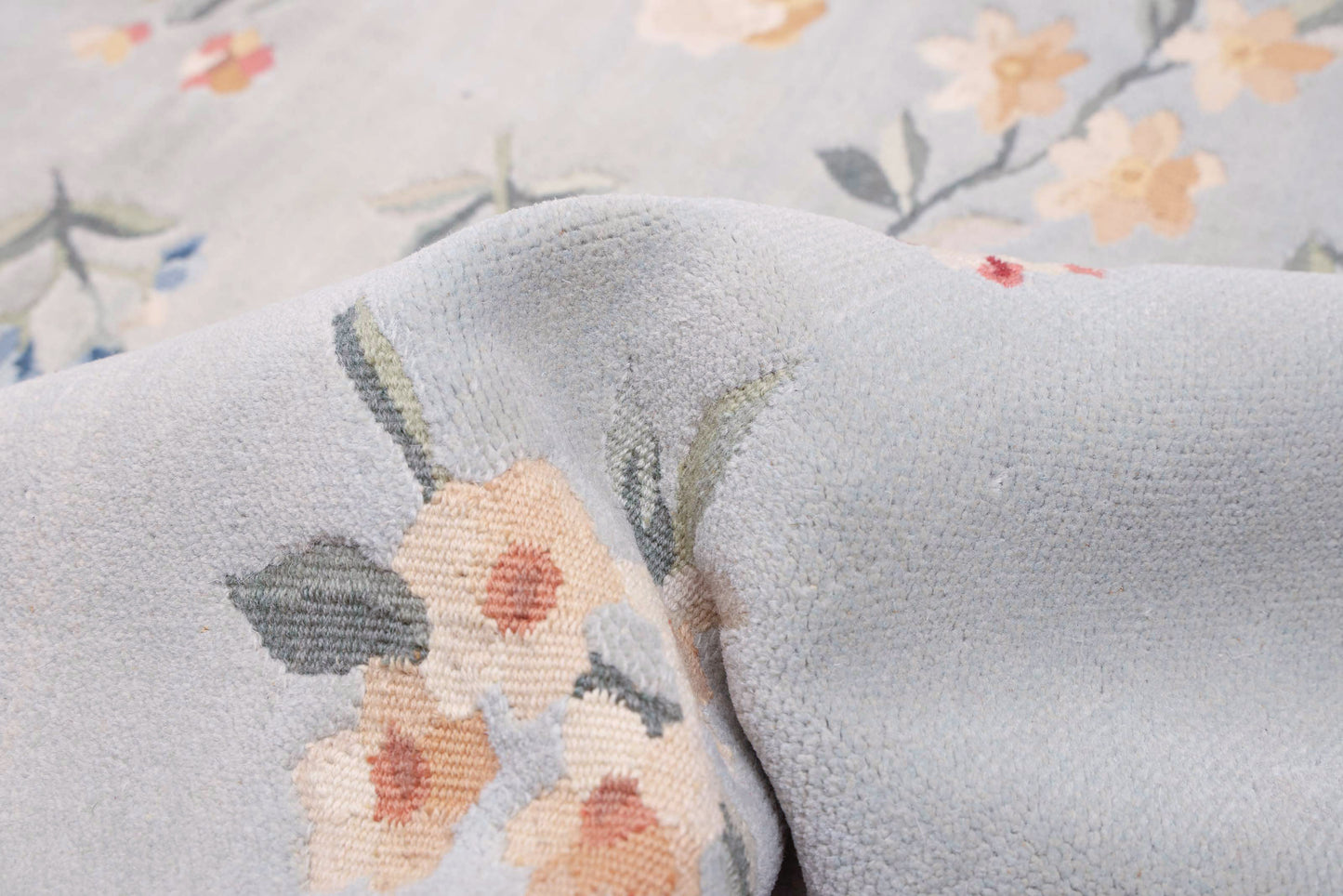 nepalese rug in posy || 5'11" x 9'1"