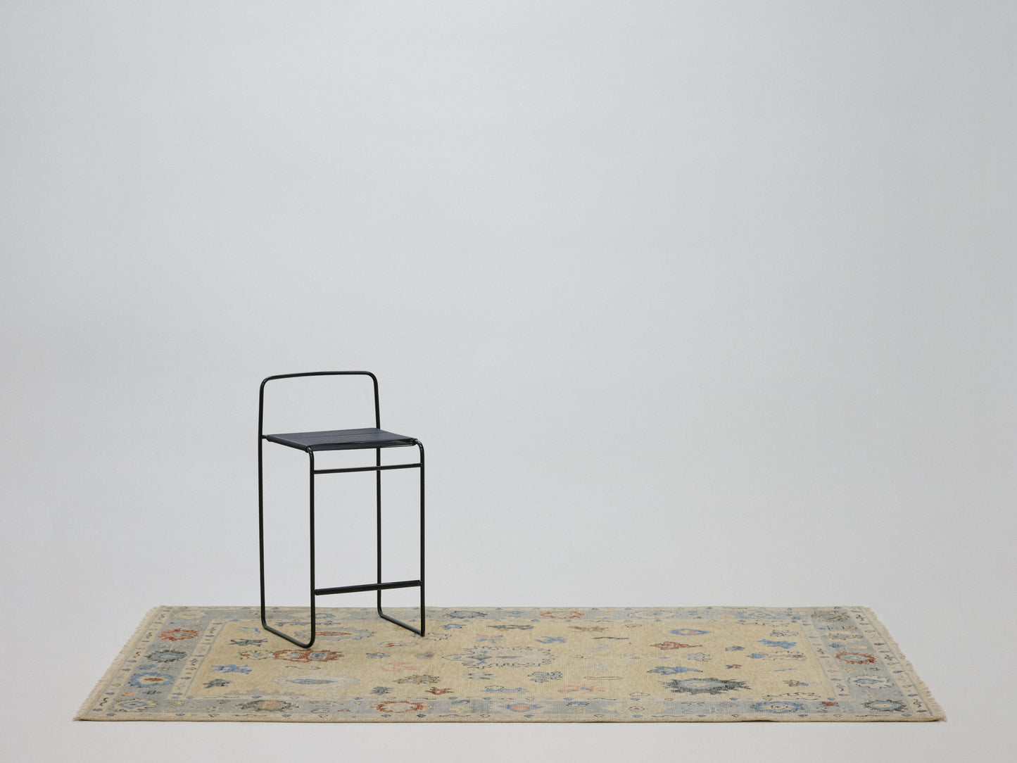 oushak rug in parchment || 5'0" x 7'11"