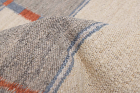 flatweave rug in windowpane || 8'5" x 10'2"