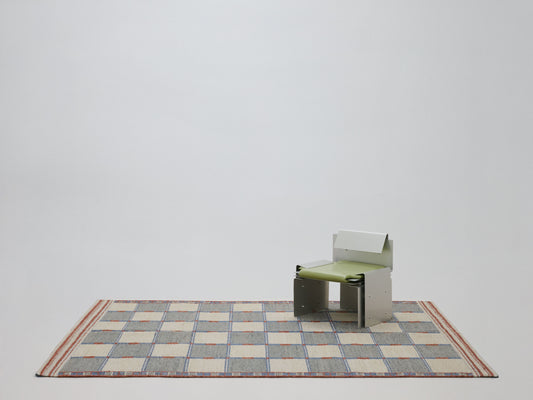 flatweave rug in windowpane || 8'5" x 10'2"