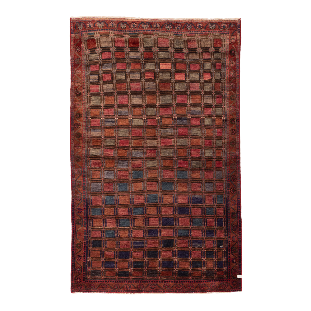 vintage rug in clay || 4'9" x 7'10"