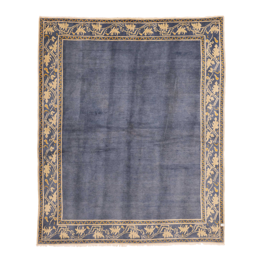 nepalese rug in estate || 6'9" x 7'11"