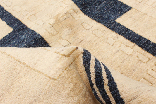 ziegler rug in inkwell || 5'1" x 8'0"