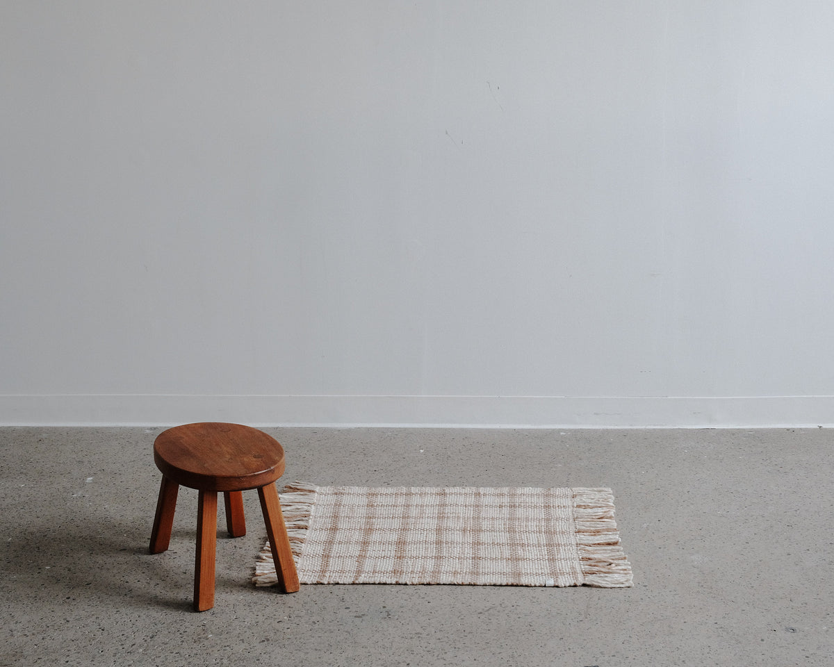 woven mat in ash | #095 | 2'0" x 2'11"