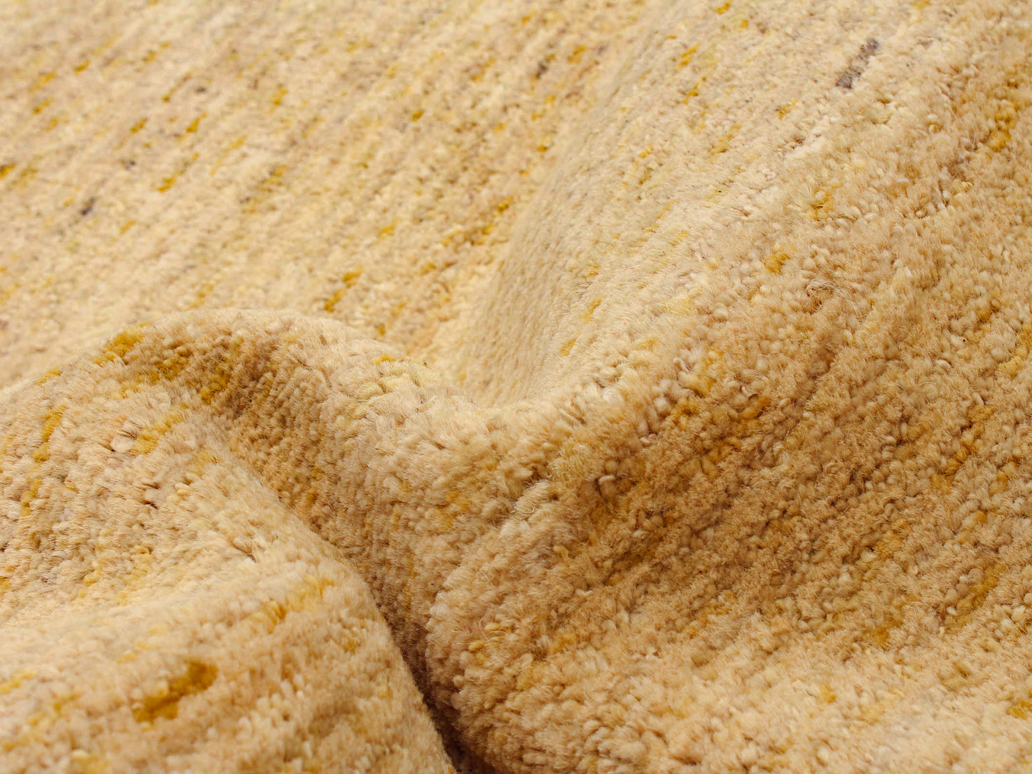 gabbeh rug in golden | #022 | 4'0" x 6'1"