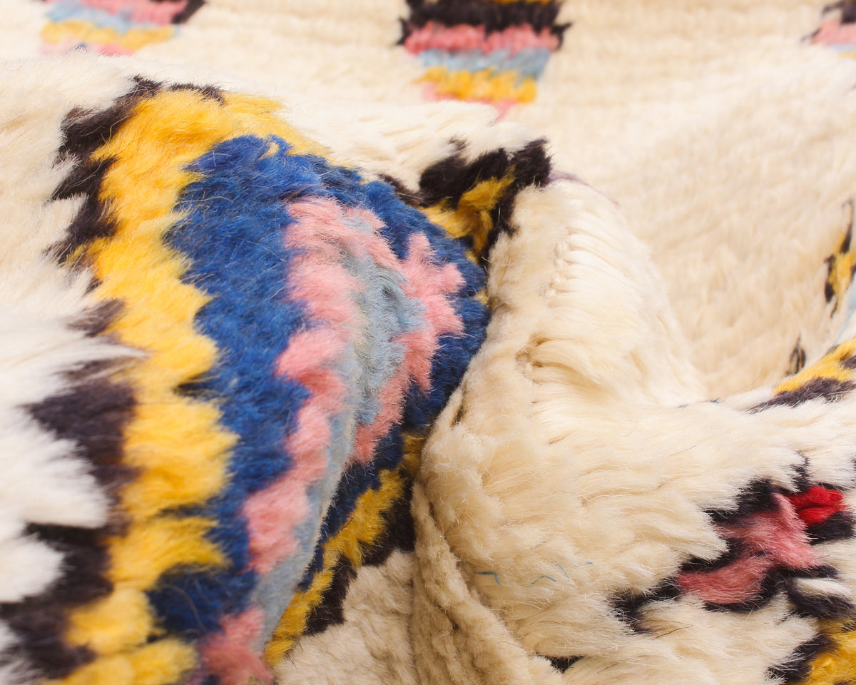 moroccan style rug in snapdragon | #011 | 5'8" x 9'1"