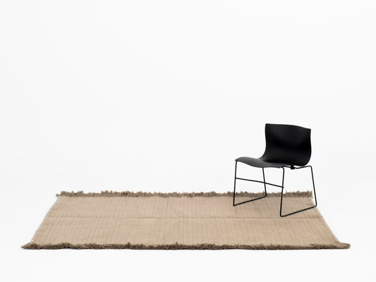 braided rug in fog  | #053 | 5'5" x 7'11"