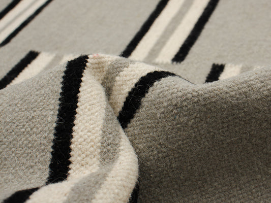 flatweave rug in steel | #044 | 5'0" x 8'0"